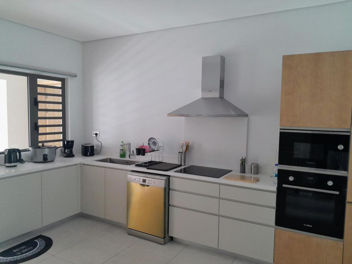 Joli Appartement Neuf, Route Cotiere Grand Baie Bagian luar foto